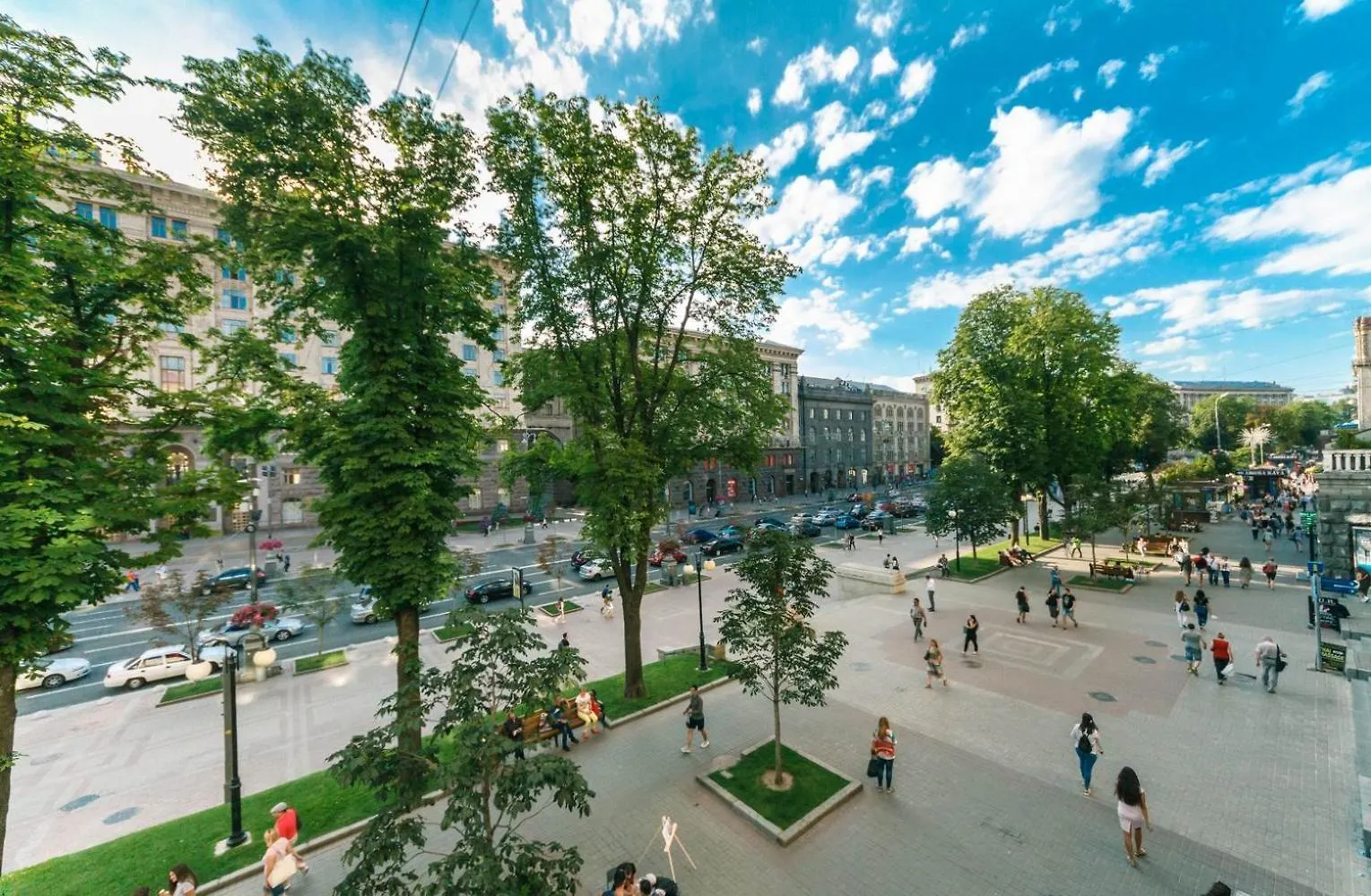 Крещатик 21 С Большой Терассой Kiev Apartamento